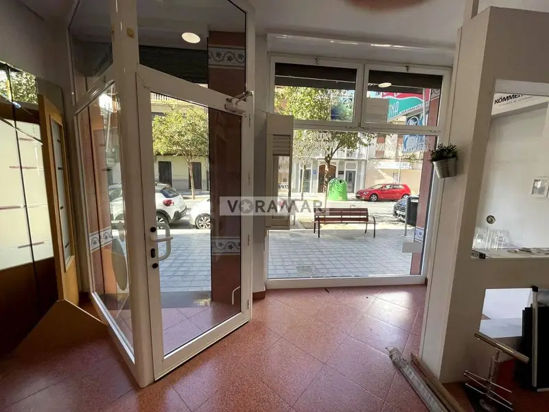 Local Comercial en Alquiler Cabanyal Valencia 156m2