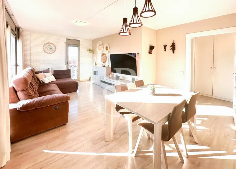 Dúplex en venta en Rubí centro con terraza de 49m²