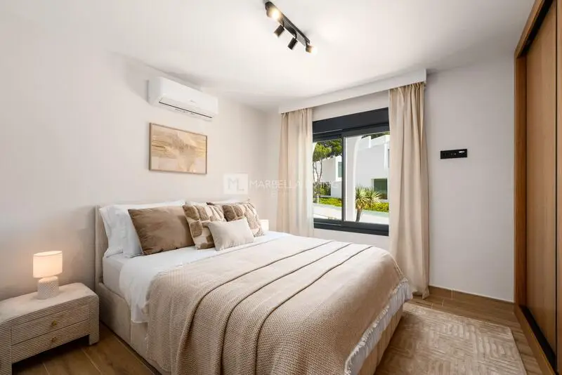 Dúplex 3 Dormitorios Nueva Andalucía Málaga