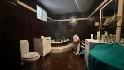 Casa Comercial Guadalcacín 376m2 4 Habitaciones 2 Baños Patio Local 180m2
