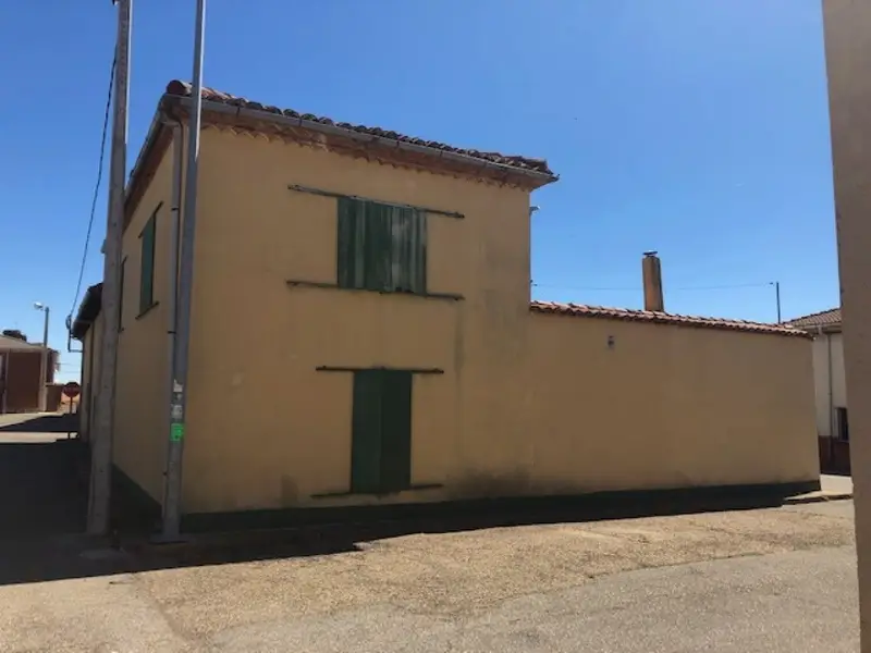 Venta Casa con terraza en León - Ref 0046