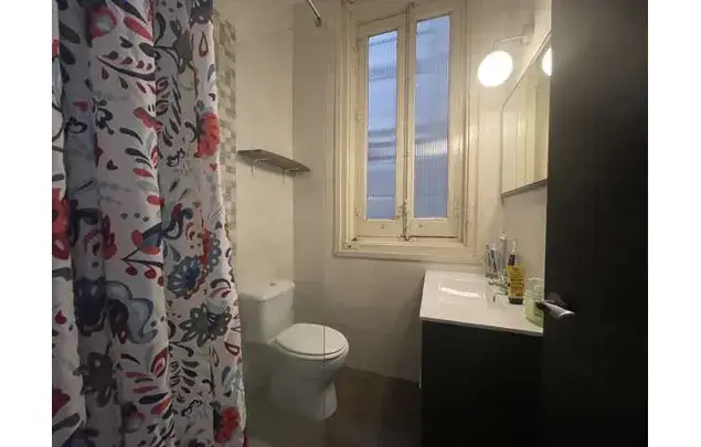 Alquiler de Habitaciones en Madrid - Piso Amueblado 8 Habitaciones