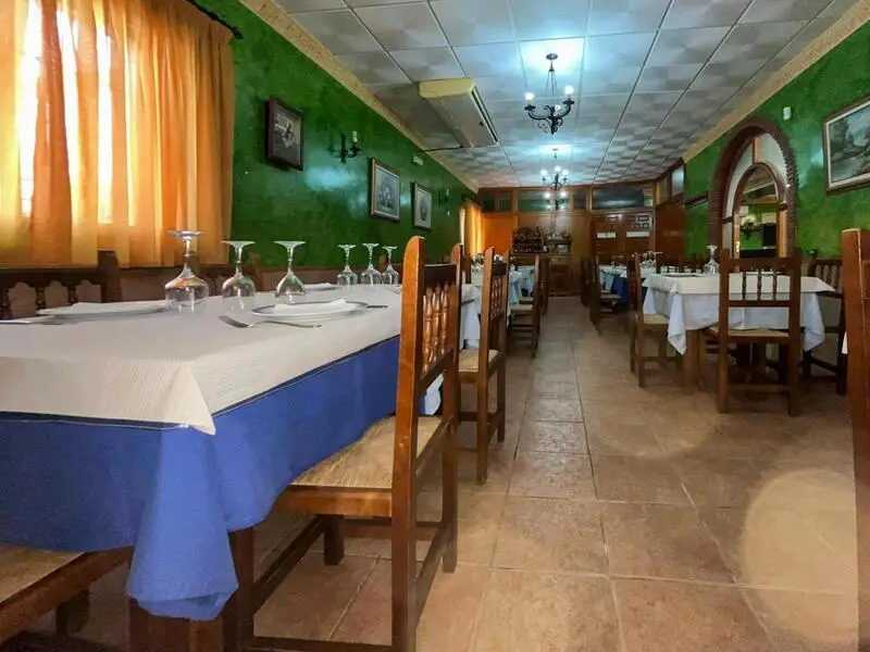 Local Comercial 277m² con Restaurante y Salón de Eventos