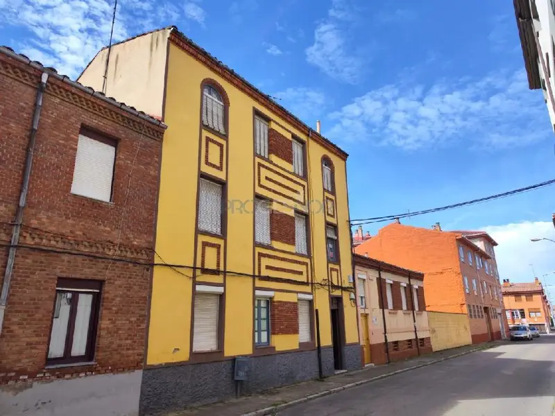 Venta Edificio 3 Plantas 296m² León Rehabilitación