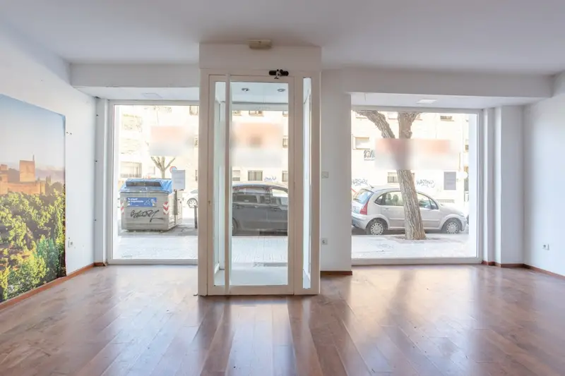 Local Comercial en Camino de Ronda Granada