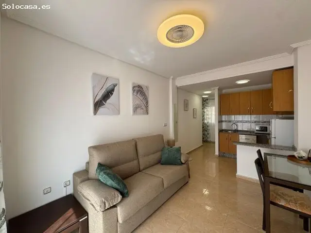 Estudio Reformado Cerca de la Playa con Terraza Grande