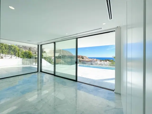 Apartamento de Lujo en Mascarat 3 Dormitorios 3 Baños Piscina Privada