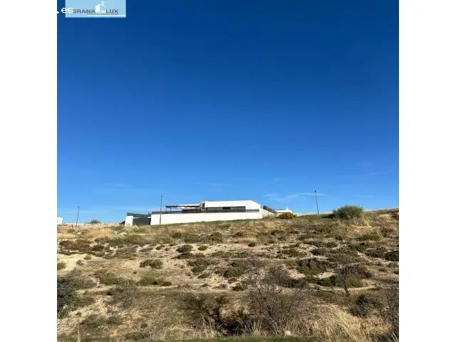 Solar en Zona de Crecimiento Ideal para Vivienda Unifamiliar