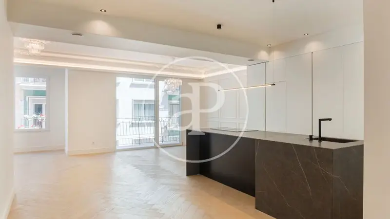 Piso de Lujo en Valencia Reformado a Estrenar 229m2 3 Habitaciones