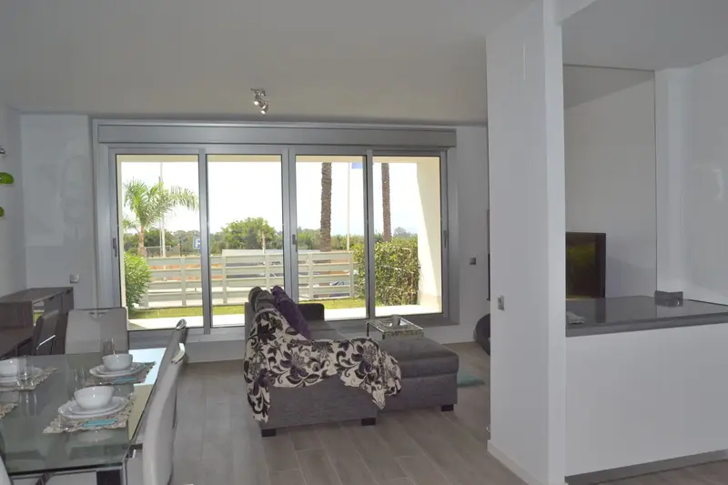 Apartamento en Cancelada Estepona 2 Dormitorios Jardin Privado