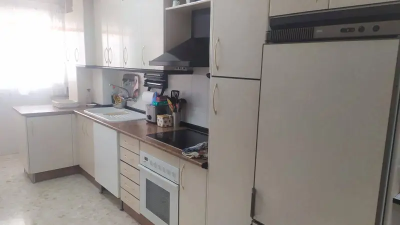 Apartamento en Alquiler Torre del Mar 90m2 2 Dormitorios Amueblado