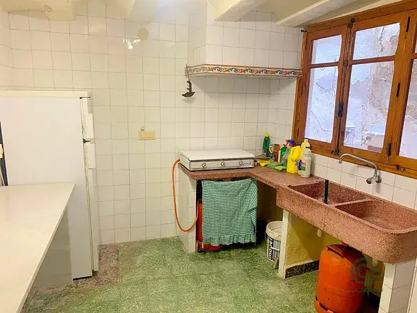 Casa con encanto en Mogente necesita reforma