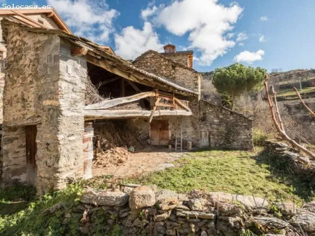 Borda en Castanesa a Reformar con Patio Ideal Vivienda o Turismo