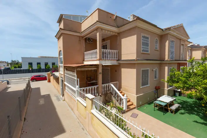 Apartamento 2 Dormitorios en La Zenia - Reformado y Amueblado