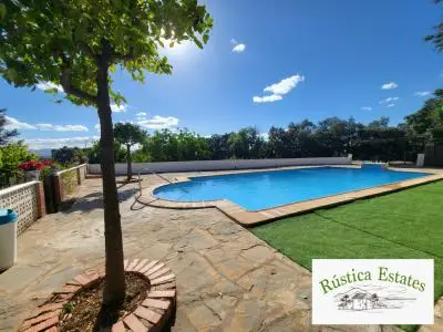 Casa Rural con Piscina cerca de Ronda