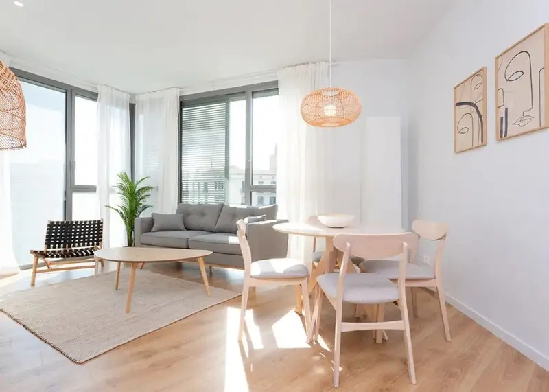 Apartamento en Alquiler Barcelona Proven	ca 2 Dormitorios 1 Ba
	no