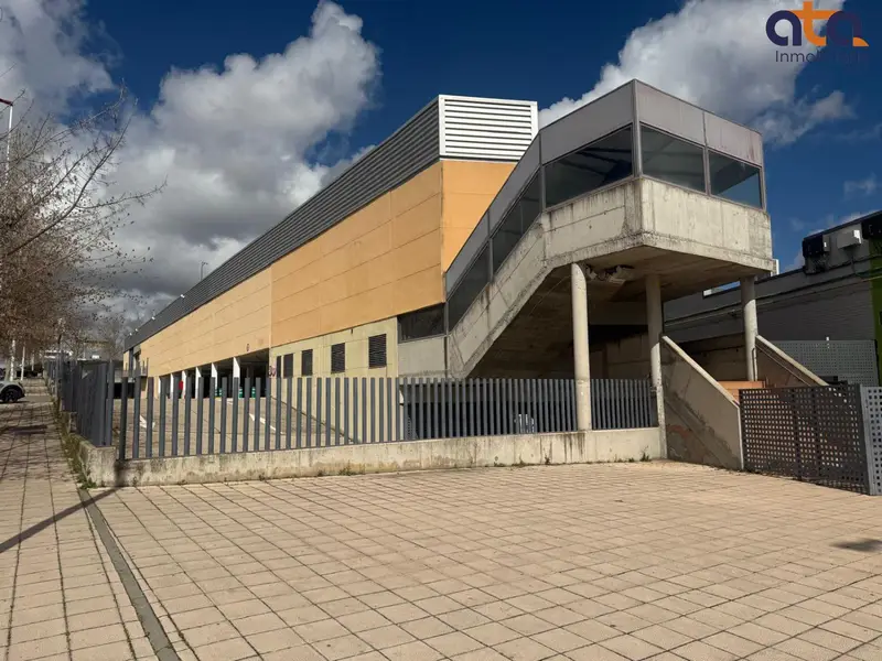 Venta Local Comercial Valladolid 7029m2 Parquesol