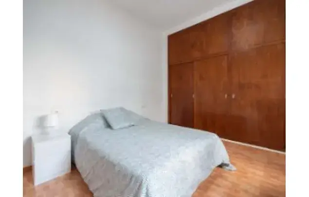 Habitacion 80m2 Castellon de la Plana Estancia Media Larga