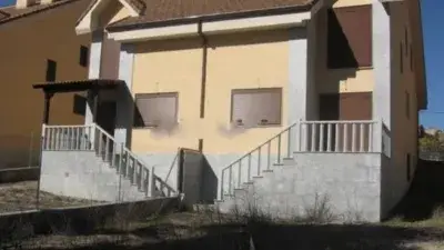 Casa Pareada con Vistas al Embalse de la Aceña en Peguerinos