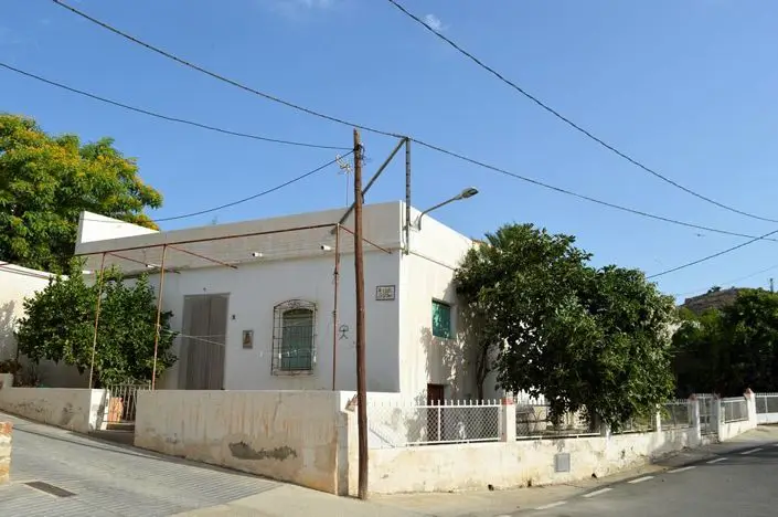 Casa Rural con Encanto: 3 Dormitorios, Aparcamiento y Terraza