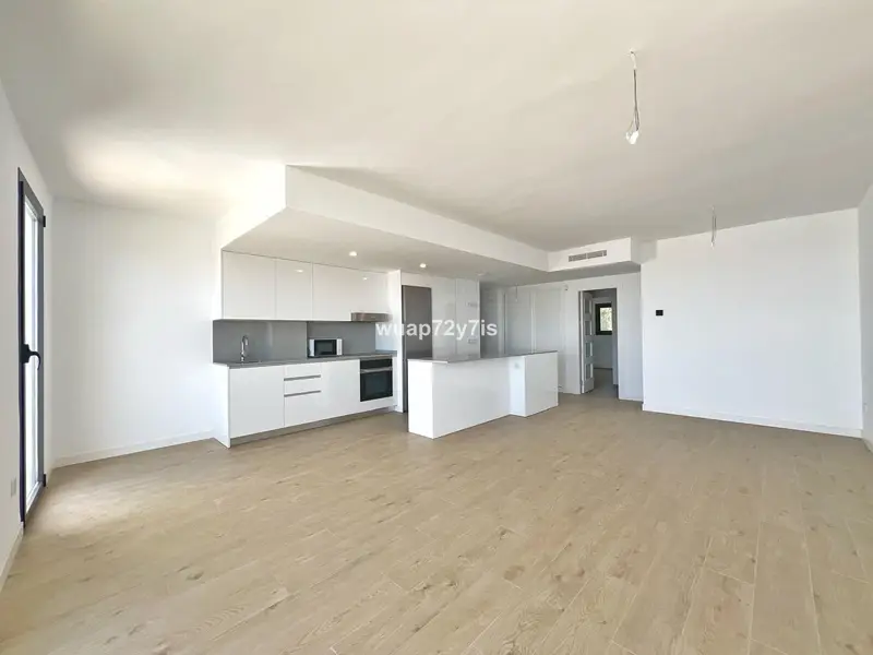 Apartamento en venta Estepona 2 dormitorios vistas al mar