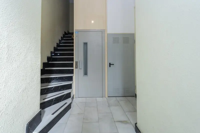 Piso 220m2 Gandia Centro Clinica o Vivienda Techos Altos