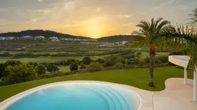 Villa de Lujo en Bahia de Casares Golf