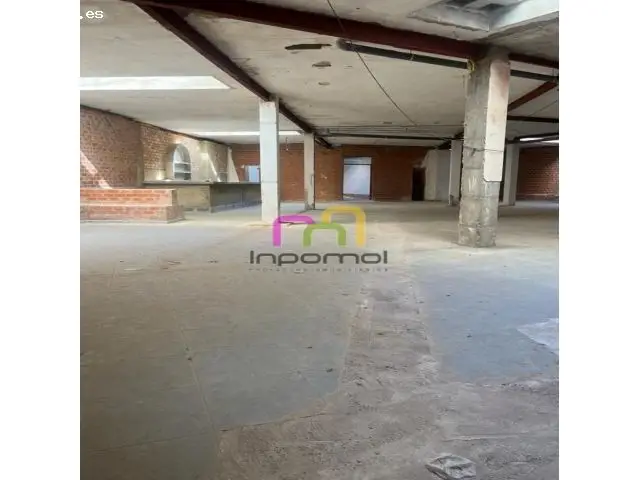 Gran Local Comercial en Centro para Reformar 600m2