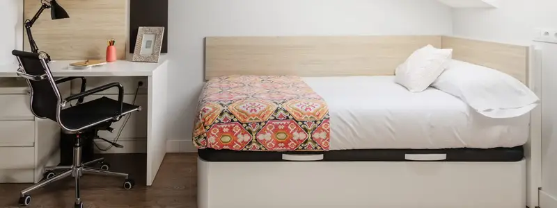 Ático con techos inclinados 25 62m2