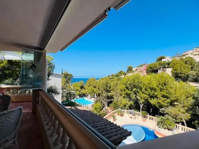 Chalet en Costa de la Calma Mallorca con Piscina y Apartamento