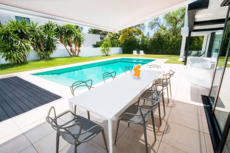 Chalet de Lujo en Puerto Banus 7 Dormitorios Piscina Privada