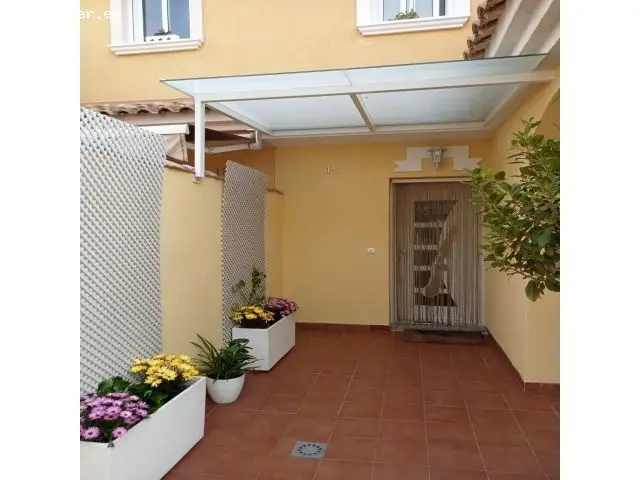 Duplex Adosado en Castrillo de Murcia con Piscina