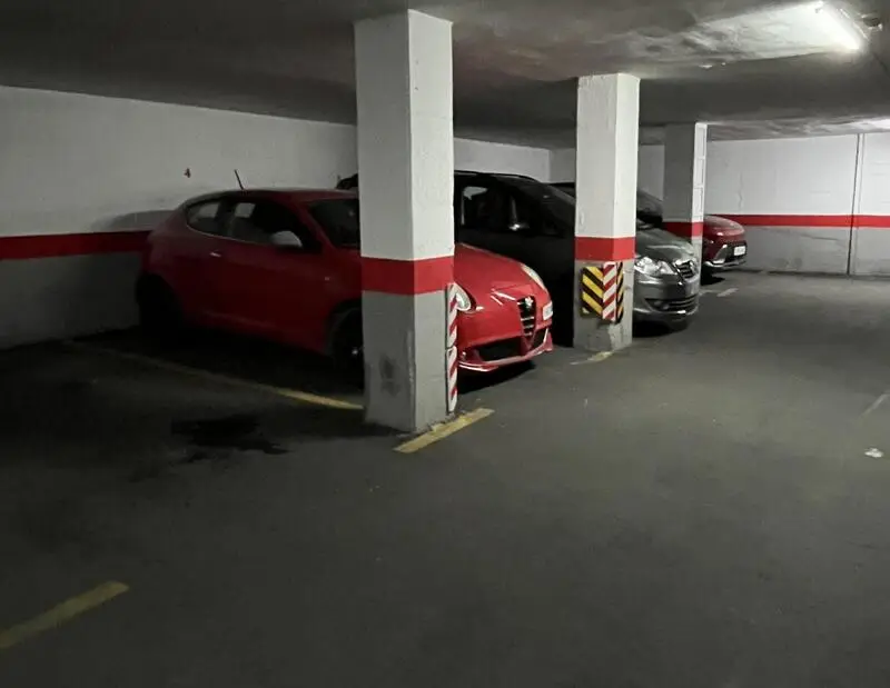 Garaje en venta en Puentezuelas esquina Calle Paz Granada