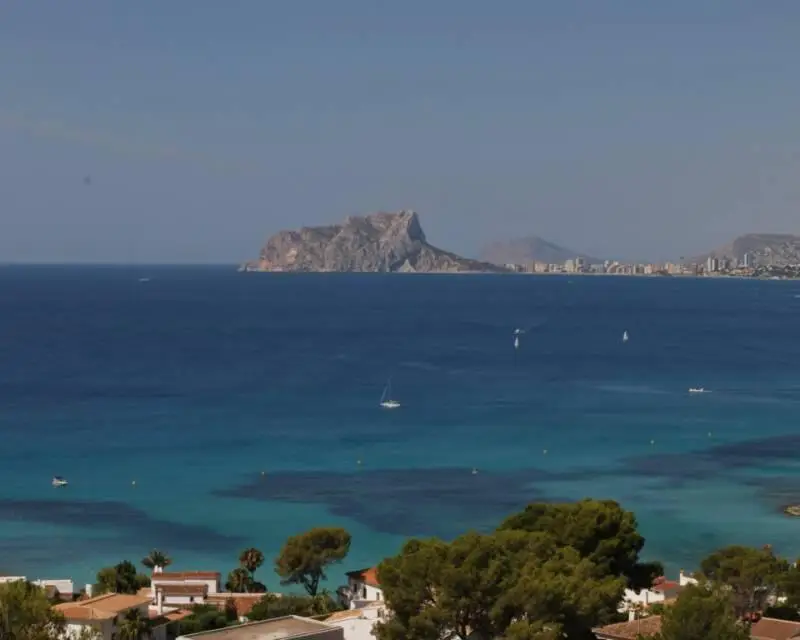 Chalet con Piscina Privada en Moraira Cerca de la Playa