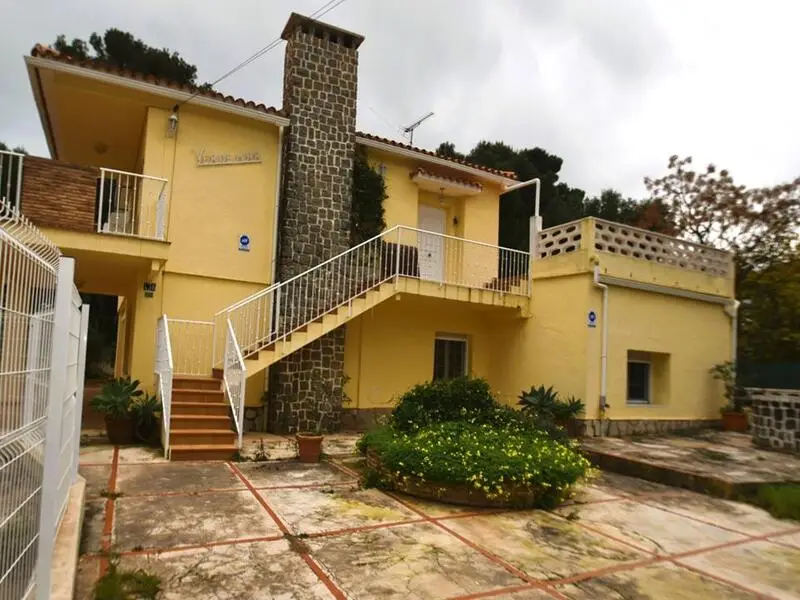 Villa en Denia con Jardin y Piscina - Ideal Vacaciones o Residencia
