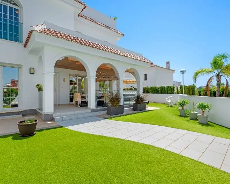 Chalet en Venta en Comunidad Privada Ciudad Quesada