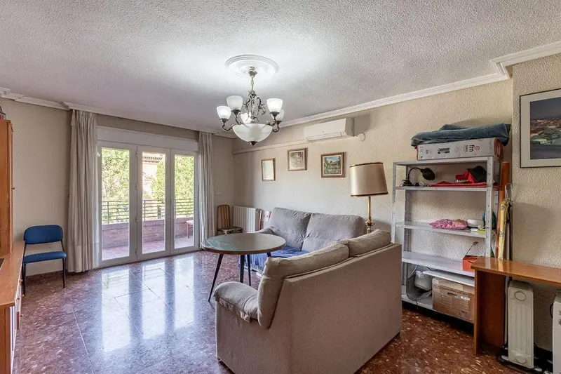 Apartamento en venta en Plaza de Toros Granada 97m2 3 habitaciones