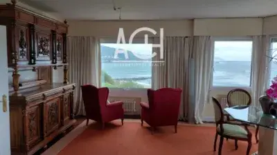 Alquiler Piso Algorta 4 habitaciones 3 baños Primera Linea Playa