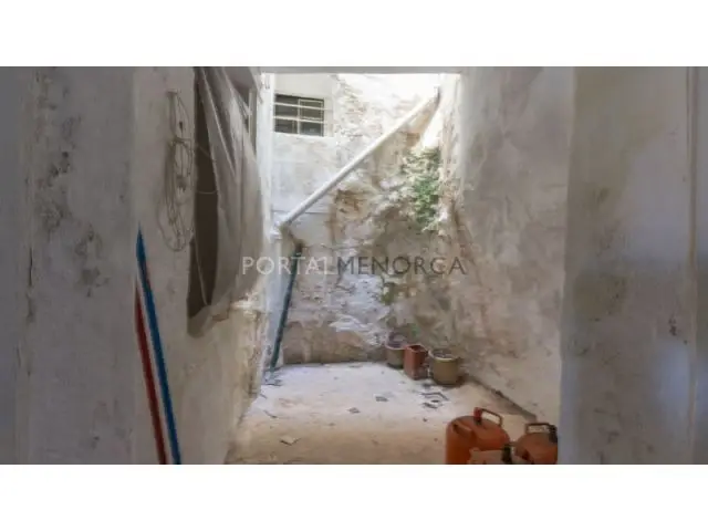 Edificio para Reformar en Centro de Mahon con Vistas al Puerto