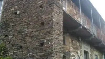 Chalet en venta para restaurar cerca de Lugo