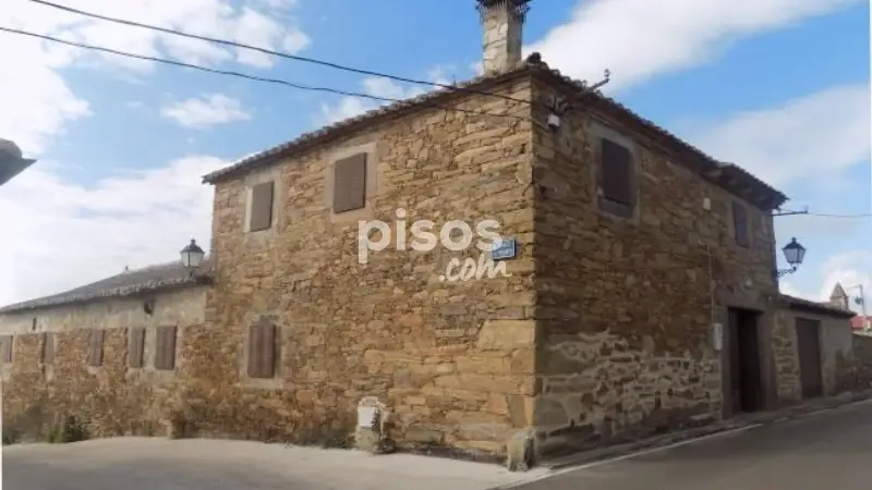 Casa en Venta en Santa Catalina de Somoza con Garaje y Finca