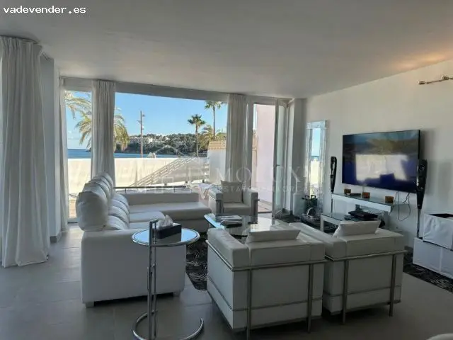 Apartamento de Lujo en Palmanova con Vistas al Mar