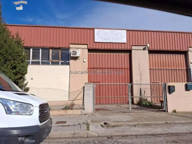 Nave Industrial en Venta Montcada i Reixac 300m2