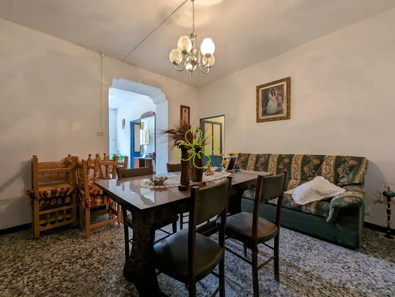 Venta Cortijo con trastero en Oria - Ref: 02174