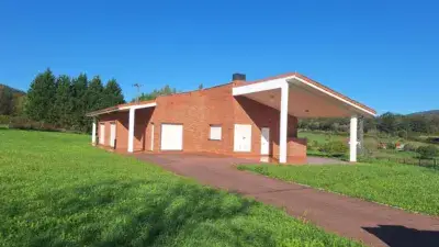 Chalet en Venta Mendiondo 240m2 4 Dormitorios Explotacion Agraria