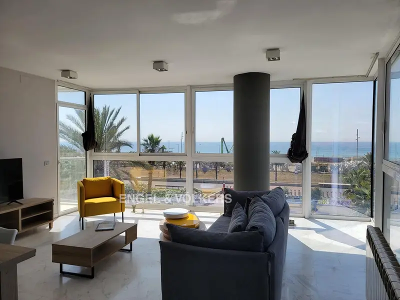 Apartamento en Diagonal Mar con Vistas al Mar