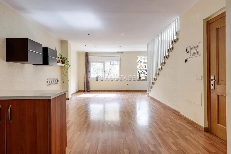 Dúplex céntrico en Gavá con 3 habitaciones y terrazas