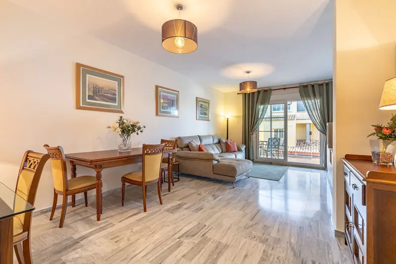 Apartamento 2 Dormitorios Cabopino Marbella Cerca Playa Golf
