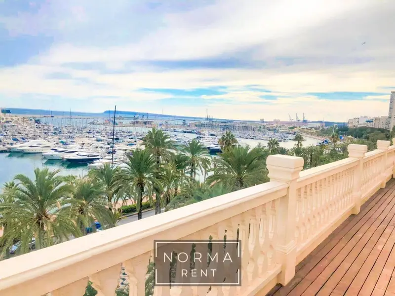 Atico de Lujo en Alicante con Vistas al Puerto Deportivo