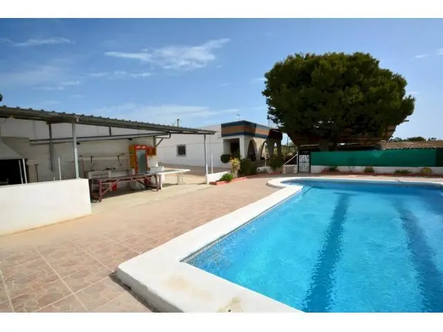 Chalet Independiente Guardamar Gran Parcela Piscina Privada